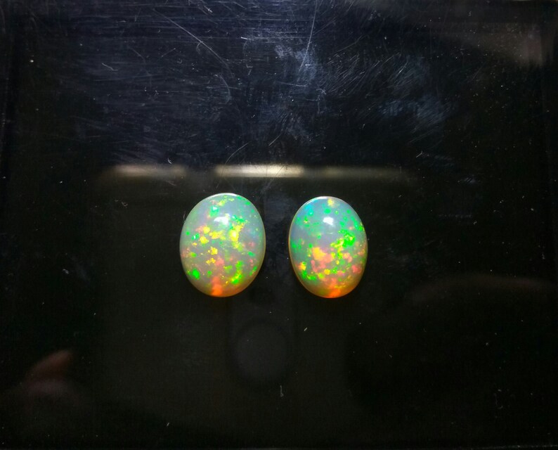 Opal-fire opal-Natural Ethiopian opal-welo opal-multifire opal-opal cabochon-oval opal-opal cab-jewelry supply-2 pcs Lot-TCW 4.0 carat-T25