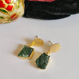 Green jade drop earrings, jade earrings, Gold plated drop earrings, Brass earrings, Fashion earrings, Trendy earrings, Bohemian earrings.