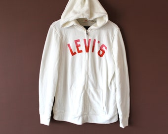 white levis sweater
