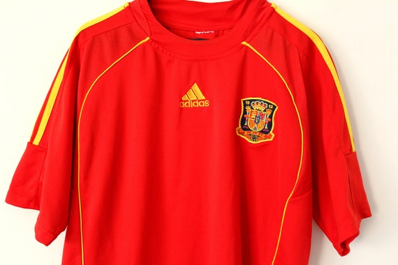 red jersey soccer