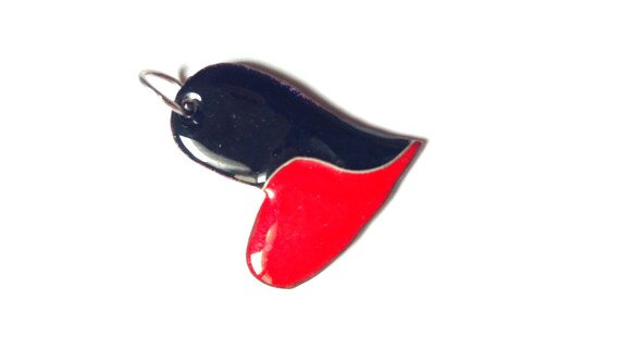 Red and black heart pendant in real enamel