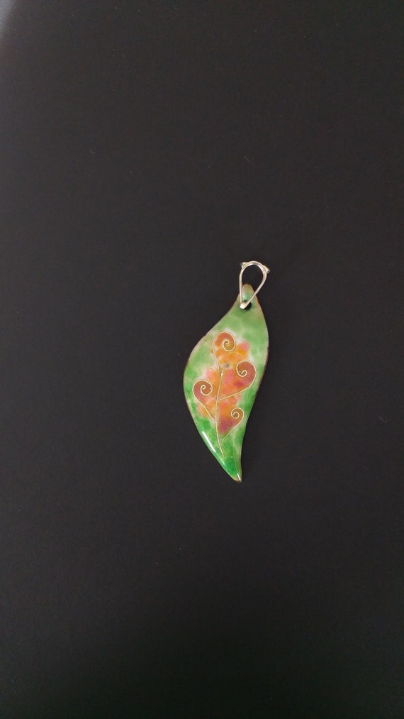 Floral pendant in real cloisonné enamel on copper