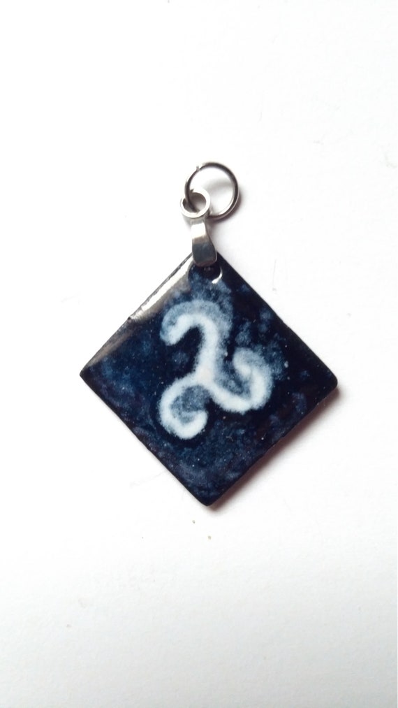 Diamond pendant with triskell in real enamel on copper