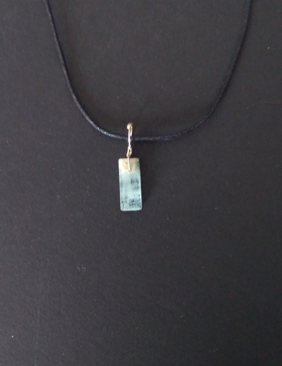 Necklace with aquamarine pendant