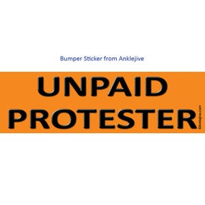 無給抗議者 - 反共和党、反トランプの UV コーティングされたラップトップ/ウィンドウ/バンパー ステッカー