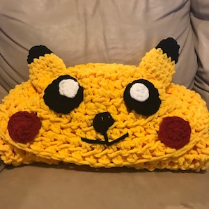 Manta con capucha de Pikachu