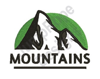 Può includere: Un logo nero e verde con una catena montuosa stilizzata e la parola "MOUNTAINS" in testo nero.