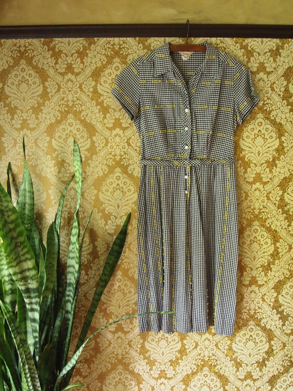 Vintage 1950s Embroidered Cotton Gingham Dress
