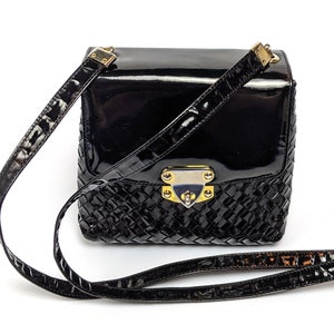¡MENTA! Bottega Veneta Intrecciato Negro Patente Tejida Cuero Crossbody Bag Vintage