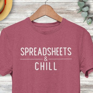 Camisa de hoja de cálculo, camiseta de CPA, top de humor contable, camiseta de regalo de contable fiscal, tanque de fórmulas, regalo de finanzas, camisa de contable imagen 4