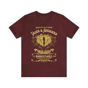 Viertes Flügel Bücherwurm Merch Violet Sorrengail Flügel Anführer Viertes Flügel Hemd Vierter Flügel Tshirt Buch Merch BookTok Merch Viertes Flügel Buch Maroon