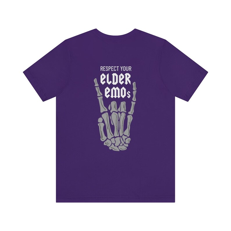 Älteres Emo Shirt Emo Shirt Emo Kleidung Emo Kleidung Emo Musik Shirt Emo Ästhetik Emo Band T Shirt Rentner Emo Kid Pop Punk Shirt Stoner Geschenk Team Purple