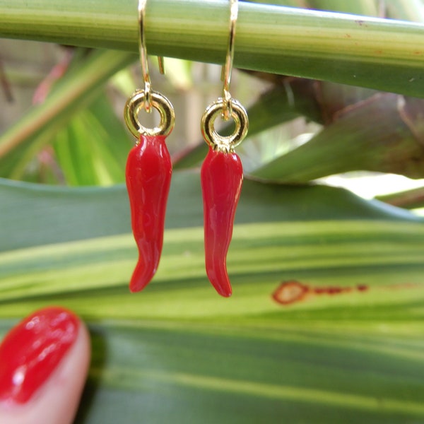 NEW IN! Red Hot tiny pepper gold plated fun hook earrings