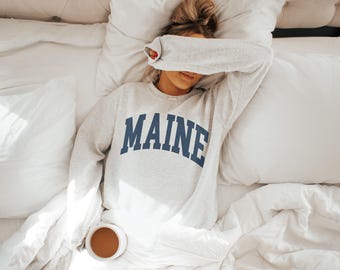 Maine Sweatshirt, East Coast Pullover, Vintage Aesthetic, Trendy Travel Destination Gift, Unisex Crewneck Sweatshirt