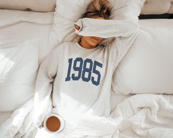 Custom Birth Year Sweatshirt, 1985 Sweater, Personalized Birthday Gift, 40th Turning 40 Forty Years Old, Unisex Crewneck Sweatshirt