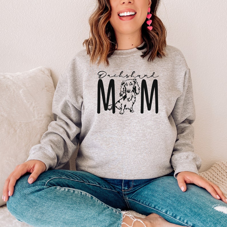 Dachshund Gifts For Her Dachshund Mom Doxie Mama Wiener, Sausage Dog Long Haired Breed Unisex Graphic Sweatshirt Sport Grey