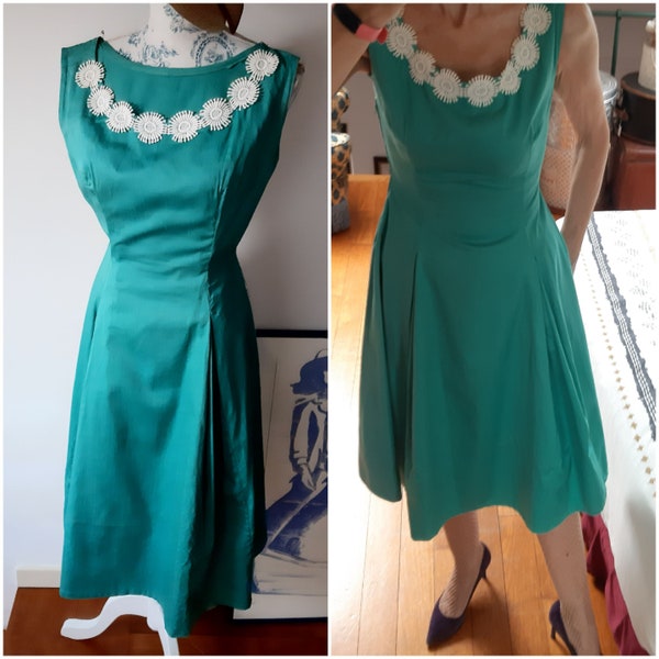 Robe sur mesure en coton vert clair vintage des années 50, avec jupe godet