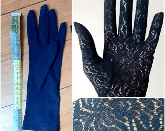 Lace gloves, Italian vintage 80s, deep blue, elegant openwork, perfect for wedding and formal event, Size S/M mint