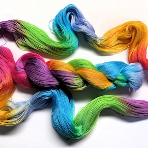 Penas de unicórnio - 8/2 Tencel, fio pintado à mão, peso de renda fina, novelo de 1000 jardas