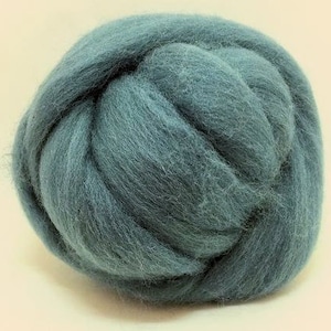 Pewter #41, Merino Wool Roving