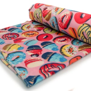 Printed fleece, Donut pattern, 50 x 160 cm
