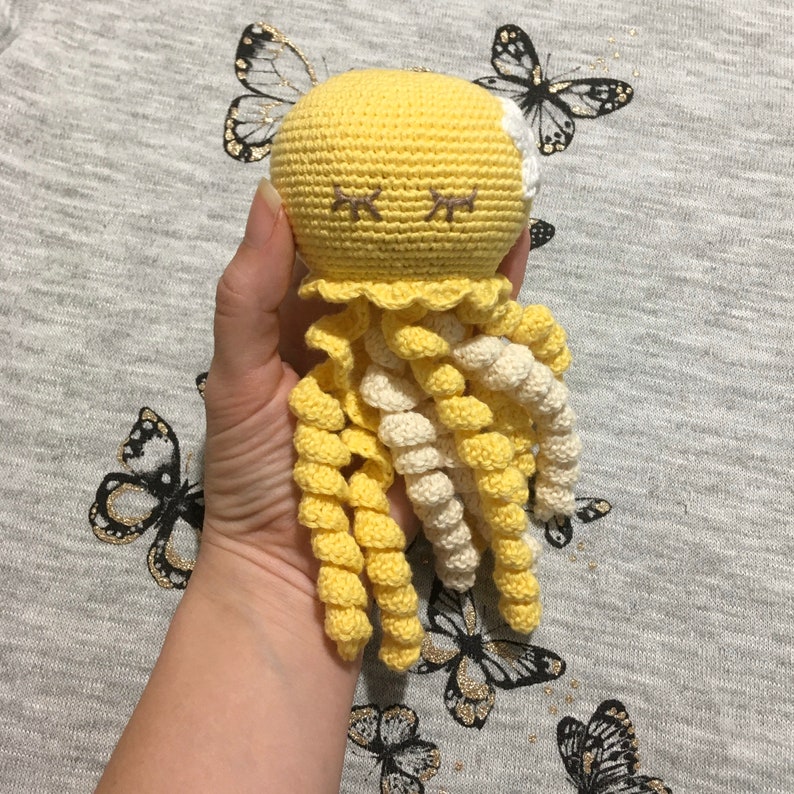 Crochet Plush Jellyfish Toy for Preemie Birthday Gift Soft Toy | Etsy