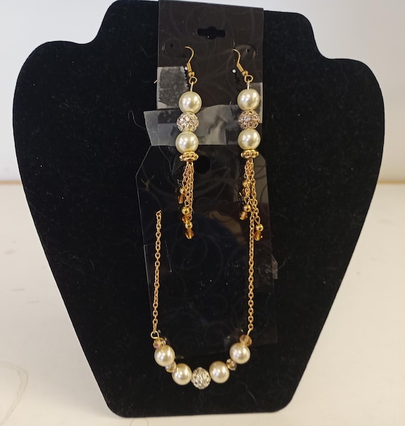 Gold, Pearl and Crystal Necklace and Earrings
