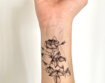 Dreieckige Rosen (2er-Set) – Temporäres Tattoo