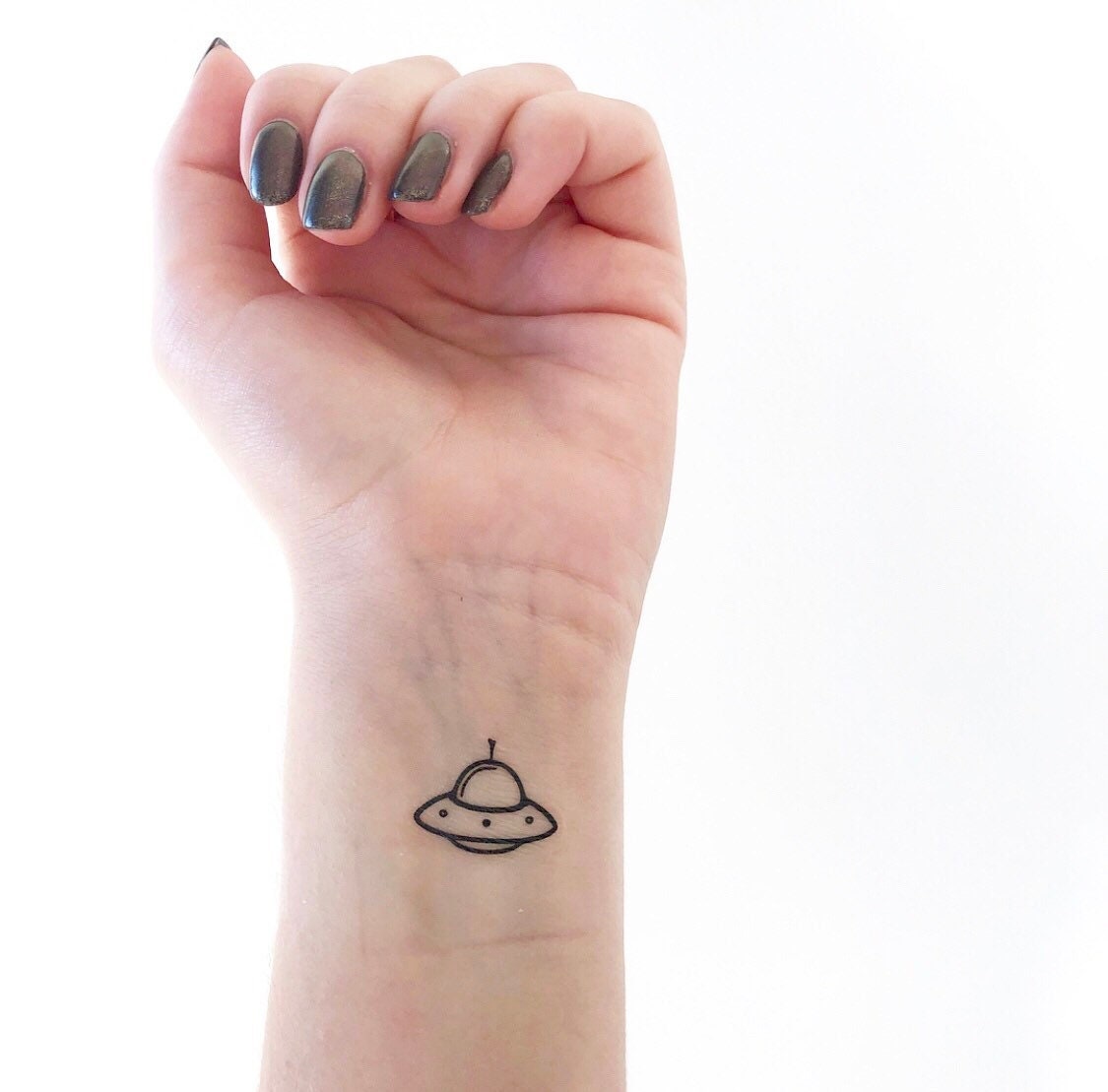 50+ mini ufo tattoo design ideas for men and women