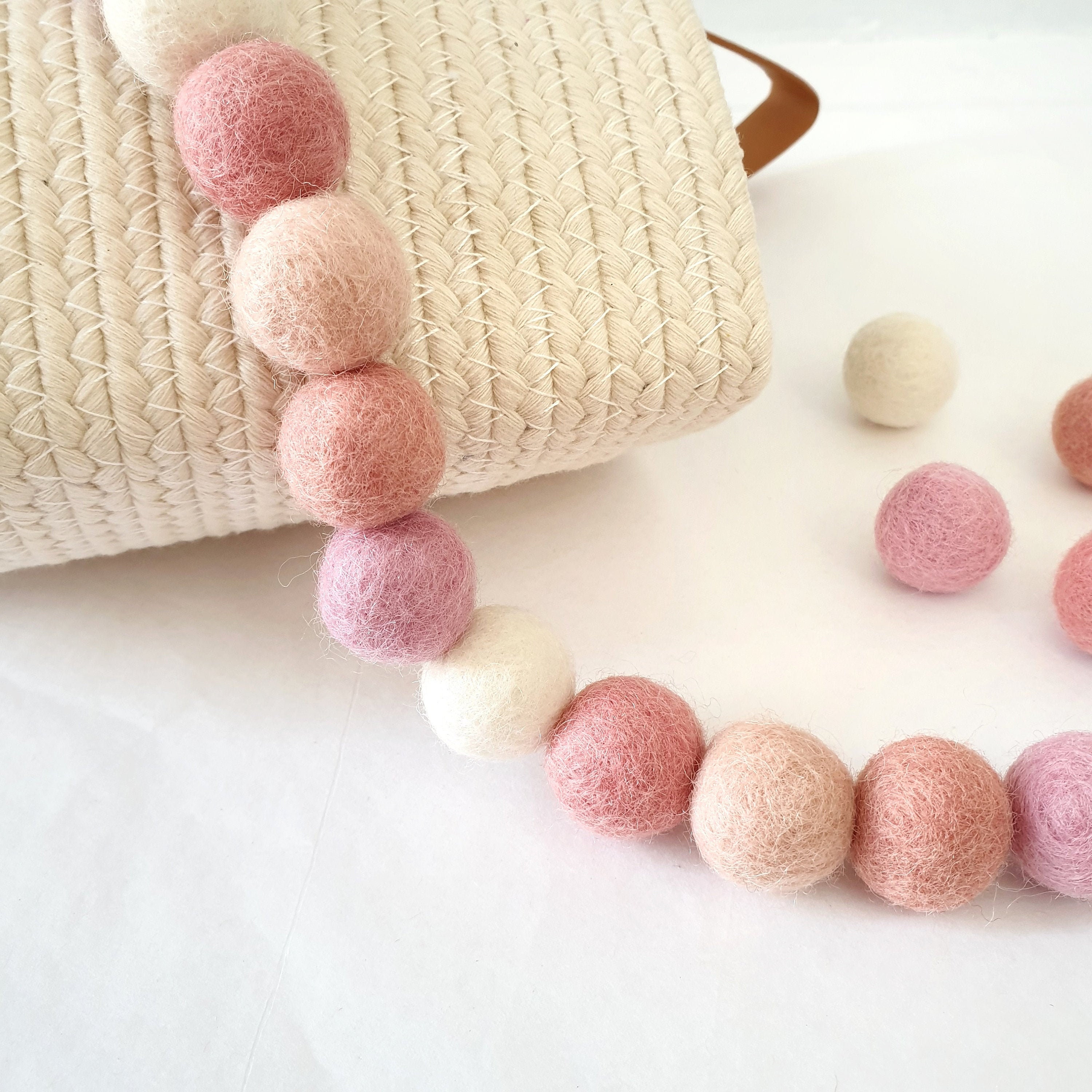  Pink Pom Pom Garland 7.5 Feet Wool Felt Ball Garland - White  Pink Cream Powder Peach Powder 28 Handmade Felt Balls 1 Inch for Children's  Room Decor : Handmade Products