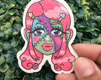 Zombie Girl – 3-calowa, ręcznie rysowana ilustracja