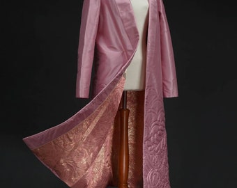 Manteau du soir en soie rose haute couture prêt à vendre