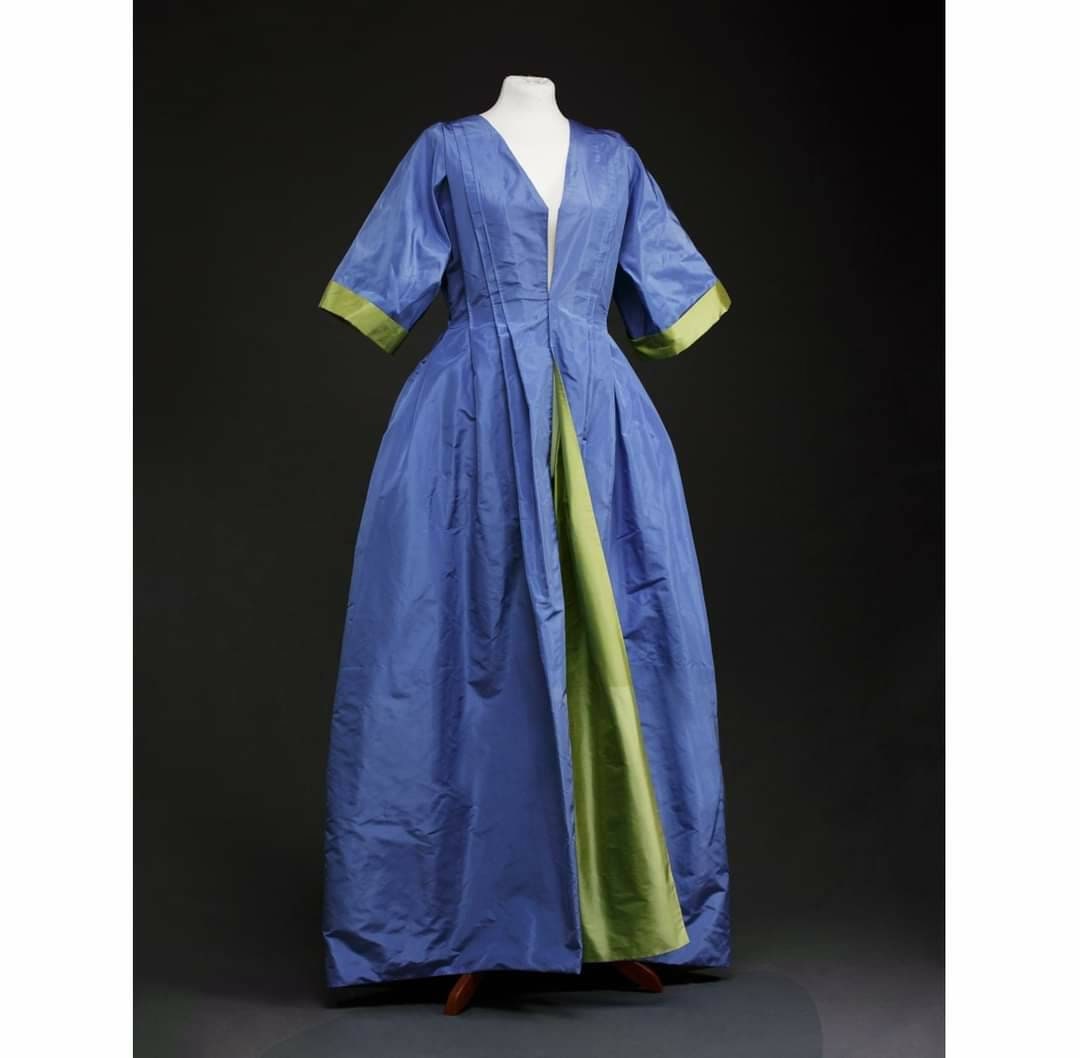 Ladies Bathrobe, Robe De Chambre, Mantua, Home Dress, Exclusive