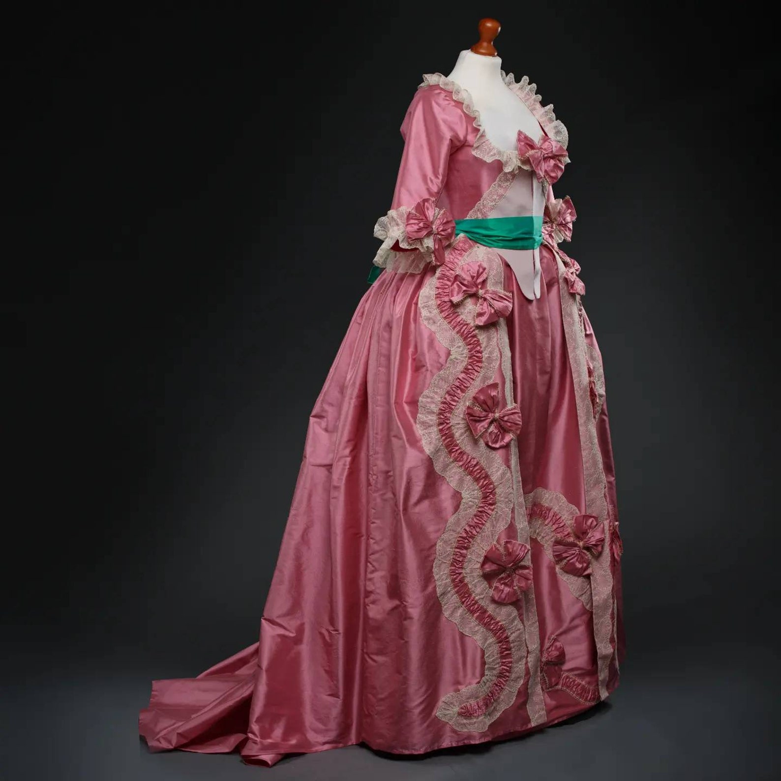 Robe a La Anglaise Dress Gown 18th Century Reenactment Marie Antoinette ...