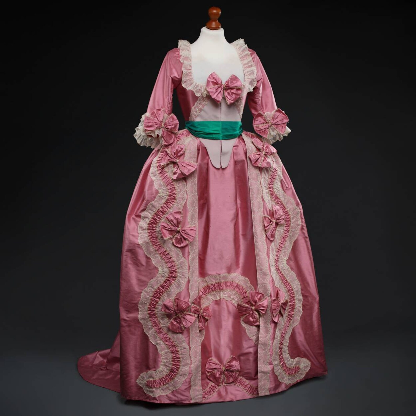 Robe a La Anglaise Dress Gown 18th Century Reenactment Marie Antoinette ...