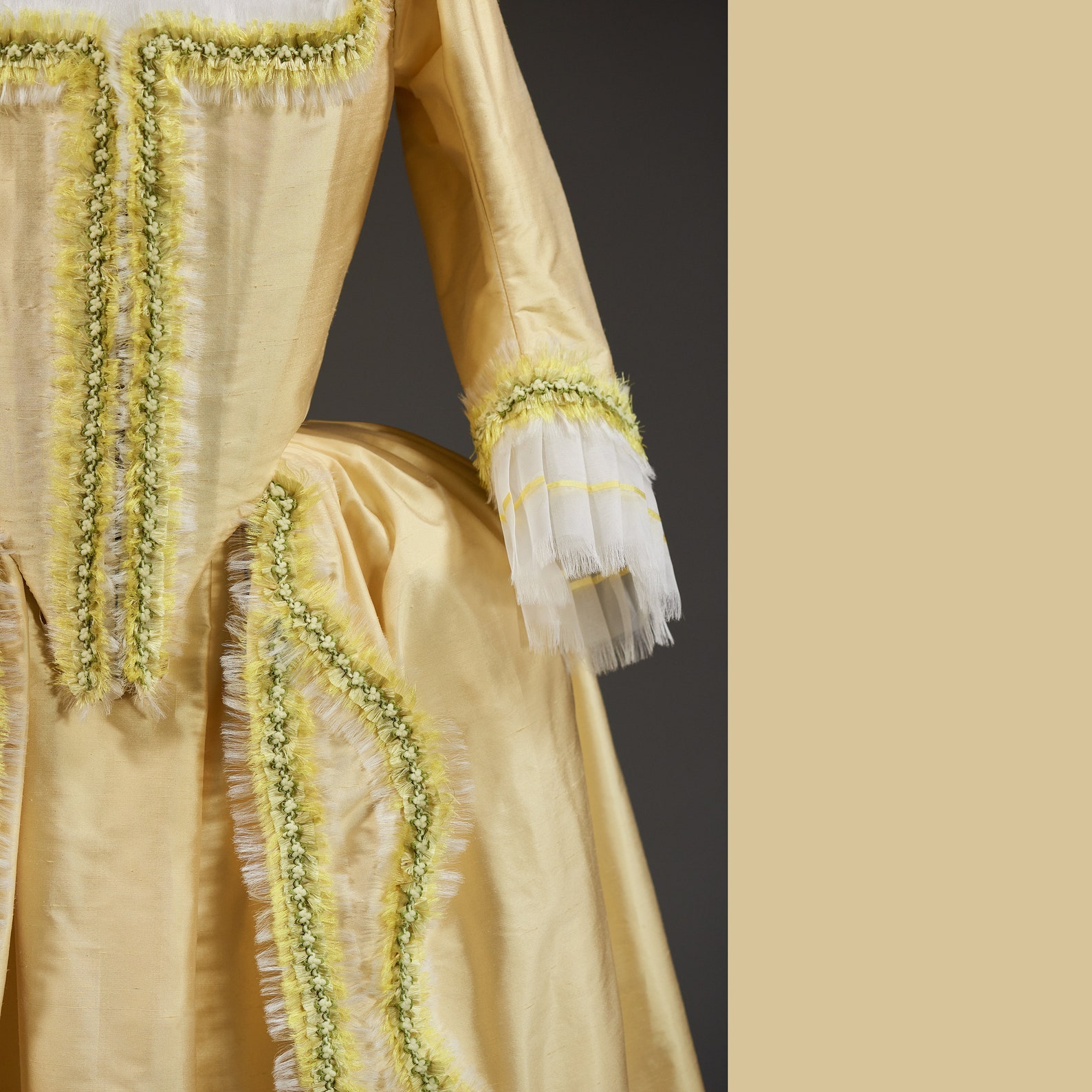 Robe a La Anglaise Dress Gown 18th Century Reenactment Marie Antoinette ...