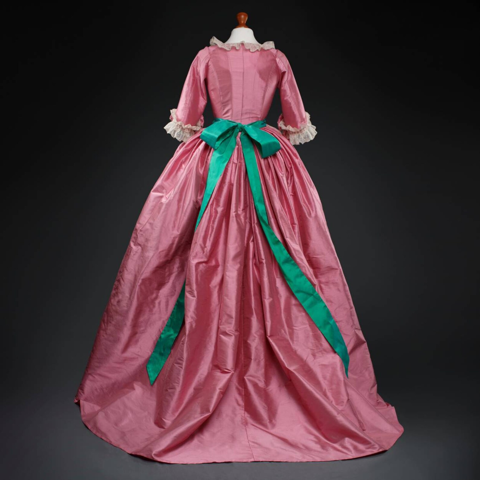 Robe a La Anglaise Dress Gown 18th Century Reenactment Marie Antoinette ...
