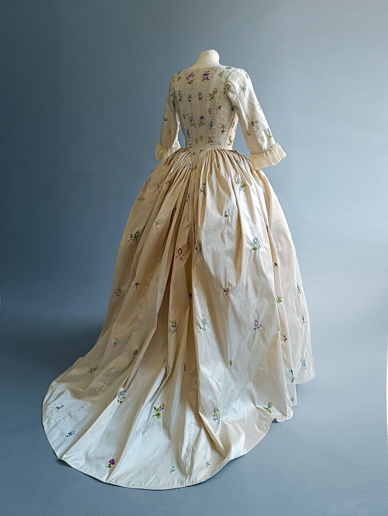 Robe a La Anglaise Dress Gown 18th Century Reenactment Marie Antoinette ...