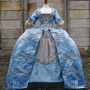 Robe a la francaise 18th century costume reenactment