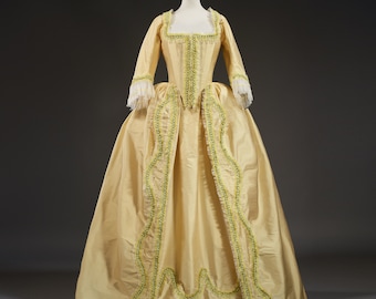 Robe a la robe robe anglaise reconstitution du XVIIIe siècle Marie Antoinette