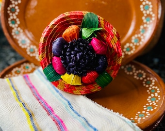 Mexican hand made 12”  oval plate ,& round plate 10”/Platos de barro ovalados y redondo 10” pulgadas diámetro