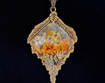 20インチのゴージャスなプルームアゲートカボション、カスタムブロンズ