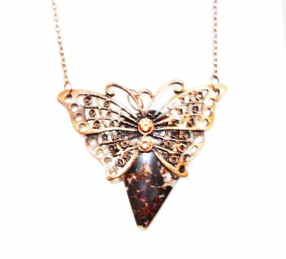 22インチ バタフライ フロレセント ミネラル ネックレス キュービック