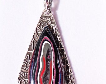 20" Fordite Detroit Agate Cabachon necklace on Silver plated Setting abd a Sterling Chain FS791