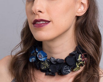 Stoffen ketting, sjaalketting, unieke statementketting, dikke ketting, chiffonketting, kunstsjaal, avant-gardemode