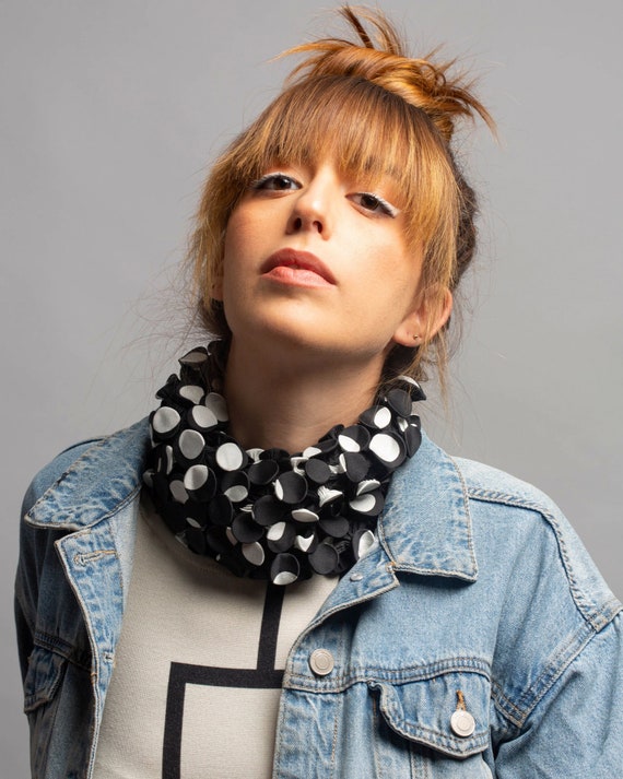 OVERSIZED SPOT SCARF MARGARET HOWELL OVERSIZED SPOT SCARF 麻
