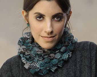 Necklace Scarf, Fabric Necklace, Chunky Scarf, Handmade Fabric Necklace, Infinity Scarf, Neckpiece, Statement Necklace, Textile Jewelry