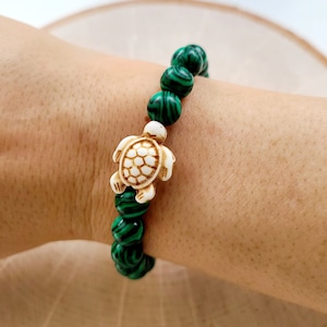 Green Malachite, Boho Bohemian Bracelet, Semiprecious Stone Bracelet, Expression Bracelet, Reconstituted Stone Turtle, Durable Stretch Cord