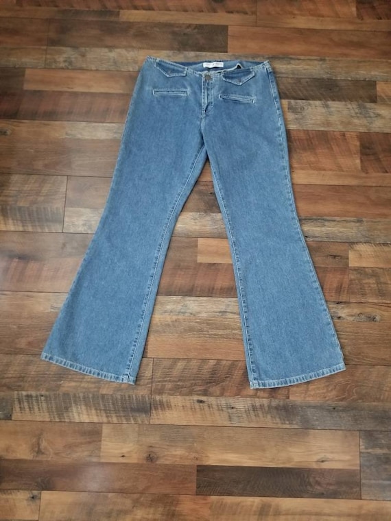 Tommy hilfiger bell bottom jeans deals