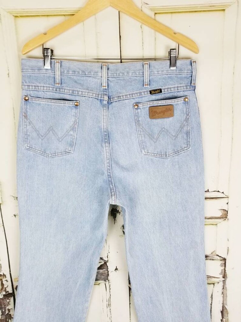 Wrangler Jeans Light Wash Blue Slim Straight Leg Jeans Size 33 Etsy